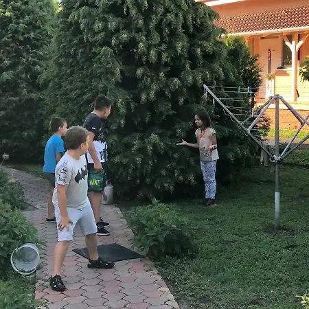 Kucko Apartman Апартаменты Балатонфёльдвар